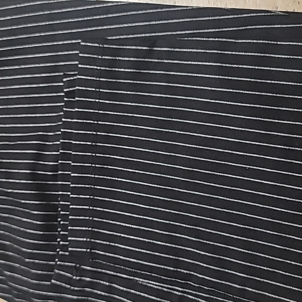 Who What Wear Black and White Pinstripped Casual Pull-On Dress Pants, Size 16 - Picture 6 of 7